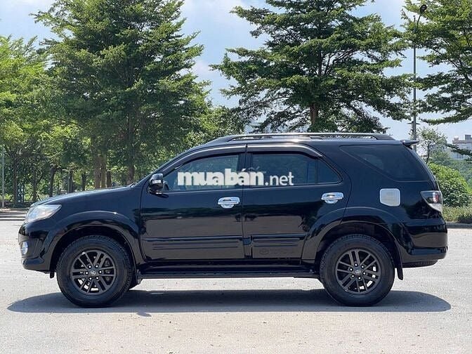 Toyota Fortuner 2016 2.7V 4X2 AT lên nhiều đồ xịn
