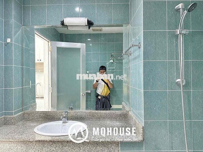studio full nt - cửa sổ trời ngay Lê Đại Hành ( vòng xoay LĐH )