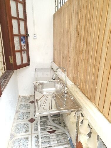 Cho thuê phòng đủ đồ 25m2 - Núi Trúc Ba Đình