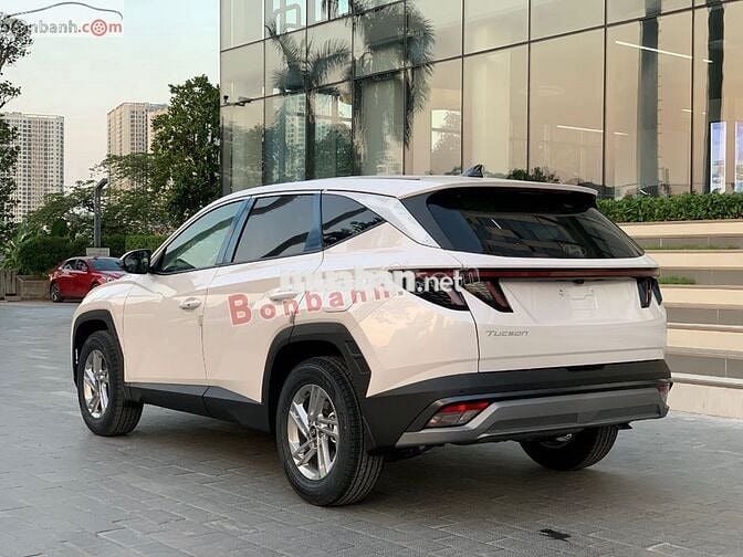Hyundai Tucson 2.0 AT Tiêu chuẩn 2025