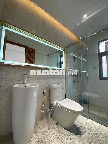 Cho thuê nhà sân vườn đường Hoàng Công Chất gần biển Sơn Thuỷ