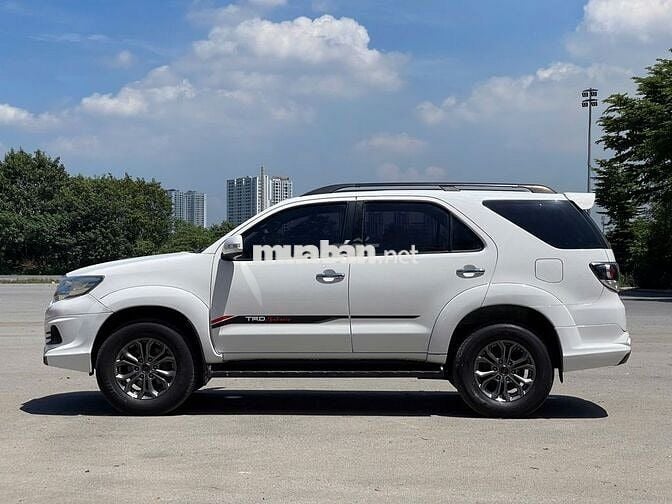 Toyota Fortuner 2016 TRD Sportivo 4x4 AT cao cấp
