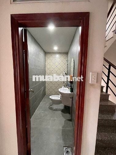 NHÀ PHỐ HIỆN ĐẠI FULL NỘI THẤT XỊN - 4 TẦNG  - KẾ PHÚ MỸ HƯNG - QUẬN 7