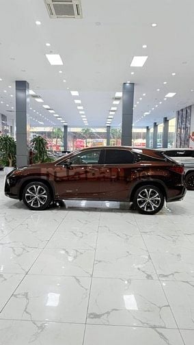 Lexus RX200t sản xuất 2017, xe chạy ít, 1 chủ sử dụng.