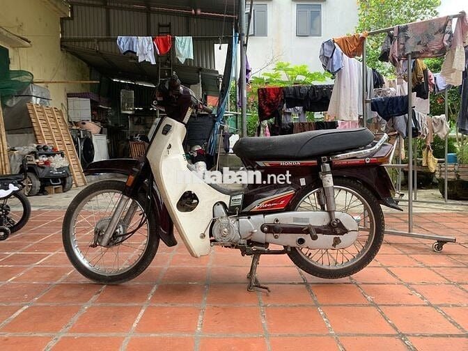 NHÀ DƯ CHIẾC XE DREAM KHÔNG DÙNG TỚI MUỐN BÁN