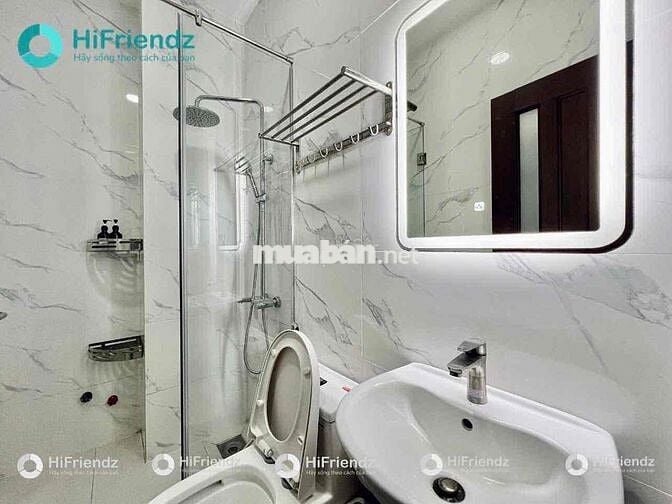 3PN 2WC chỉ tính điện nc còn lại free tất cả. Giáp quận 1, Phú Nhuận.