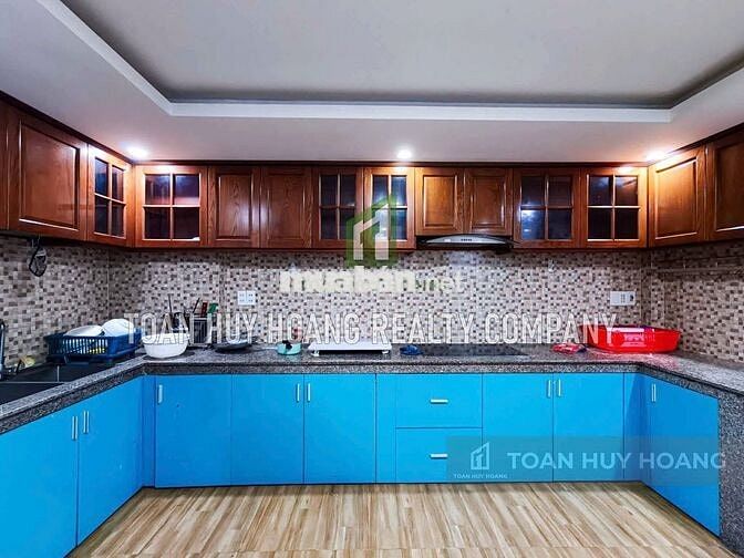 Nhà 4 Tầng 6 Phòng Ngủ Nam Việt Á