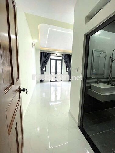 4PN, 5WC- ĐƯỜNG XE HƠI THÔNG 4 PHÍA.Sổ Đẹp, Kinh doanh đầu tư đều Ngon