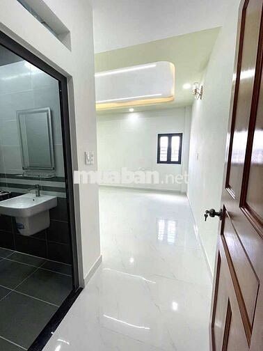 4PN, 5WC- ĐƯỜNG XE HƠI THÔNG 4 PHÍA.Sổ Đẹp, Kinh doanh đầu tư đều Ngon