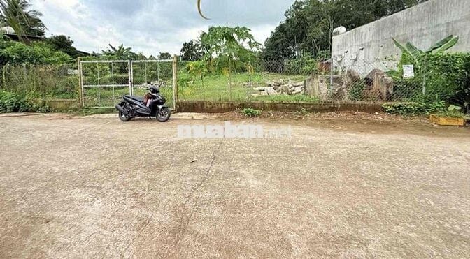 Đất gia đình, khu dân cư đông đúc, gần sân bay Long Thành