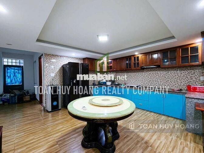 Nhà 4 Tầng 6 Phòng Ngủ Nam Việt Á