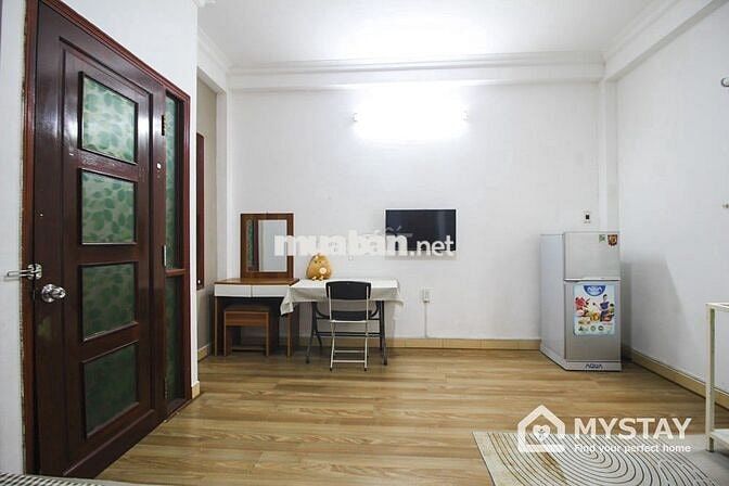 Cho thuê phòng sàn gỗ đủ nội thất Khu Trung Sơn gần Cầu Him Lam Quận 7