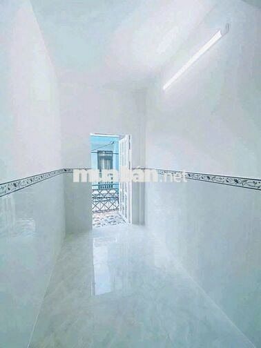 OCB THANH LÝ CĂN NHÀ 1 TRỆT , 1 LẦU , SHR , GIÁ CỰC TỐT .