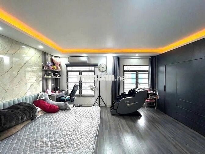 Bán Nhà Cổ Nhuế BTL Cạnh UBND Cổ Nhuế 2. Ô Tô. KD 55m 5 Tầng. 12.7 tỷ