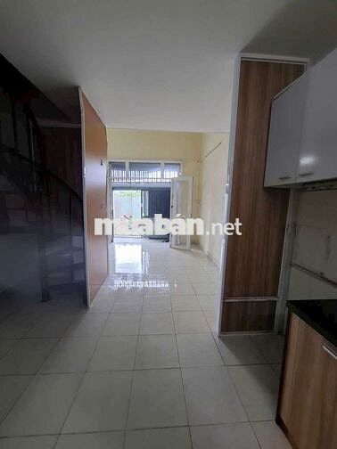 Nhà 7tr/ tháng đ38 hiệp Bình Chánh