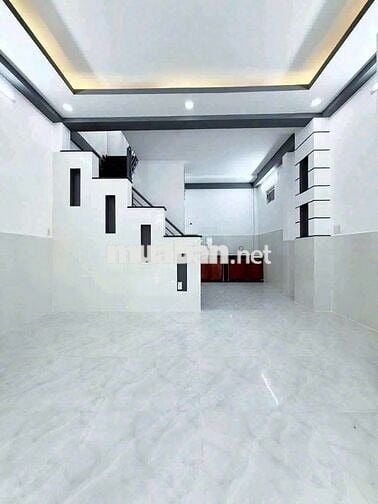 OCB THANH LÝ CĂN NHÀ 1 TRỆT , 1 LẦU , SHR , GIÁ CỰC TỐT .