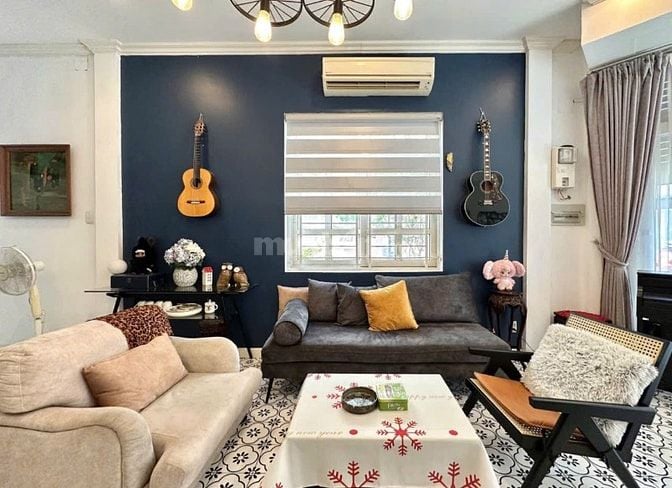 Bán Gấp Tài Sản 2MT HOA LAN P2 Q. PHÚ NHUẬN 10 TỶ - 60,9m2 - 4 TẦNG