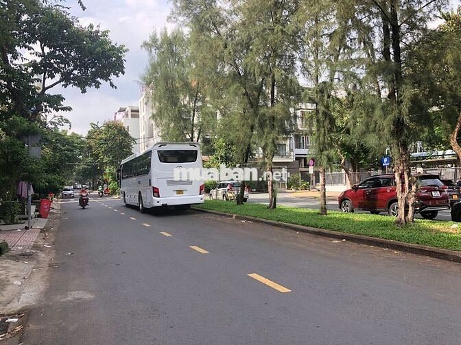 Cho thuê phòng sàn gỗ đủ nội thất Khu Trung Sơn gần Cầu Him Lam Quận 7