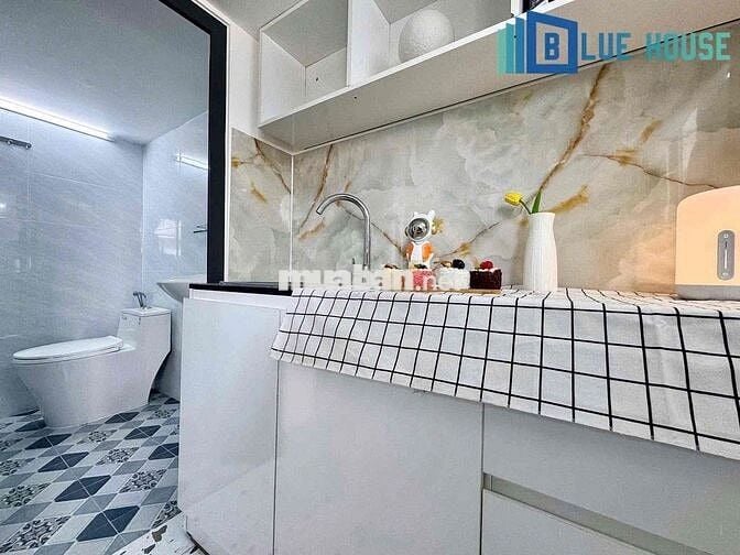 Căn hộ duplex cửa sổ siêu thoáng sau lưng HUIT ở được 2-3 bạn 😍