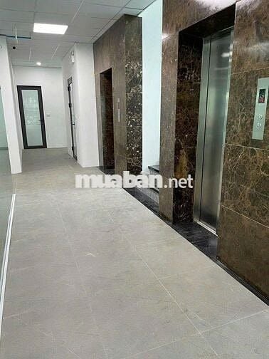 Văn phòng 139m² – Fafilm Việt Nam, 19 Nguyễn Trãi – 50tr ( DV + VAT)