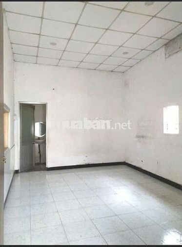 Xưởng và nhà cấp 4 - 250m2 - Gần KCN Vĩnh Lộc