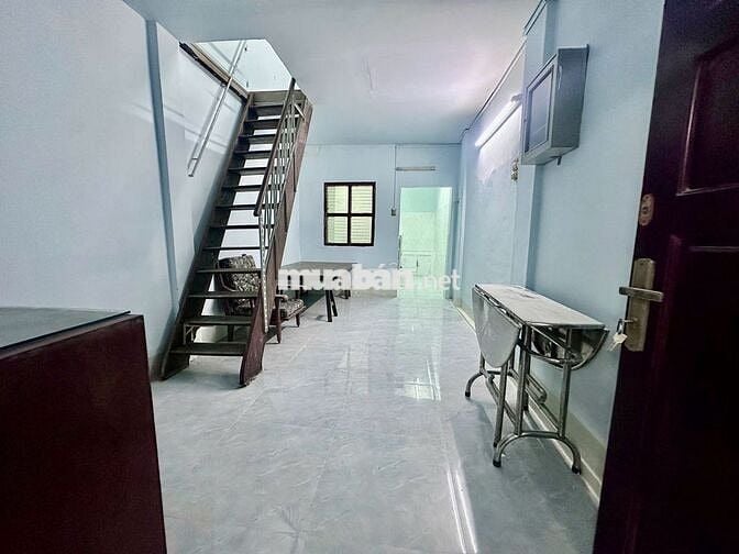 Giá:14.5tr Nội That Mặt tiền Nguyễn Lâm,Trệt lững ,Phòng Khách 2PN,1WC