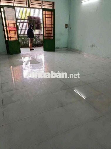 Cho thuê nhà 9tr/th Dt: 5x35 ( xây  dựng 5x25 + đúc lửng 2pn 2wc) có đ