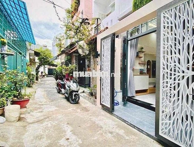 ✨Nhà đẹp, ô tô vào nhà, tặng full nội thất, chỉ 5.x tỷ!
