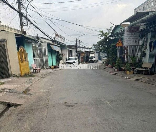 🔥MẶT TIỀN NHỰA 9×15M GỒM 2 CĂN NHÀ GẤP BÁN XOAY VIỆC