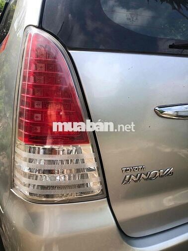 Toyota Innova 2008 G - 140000 km