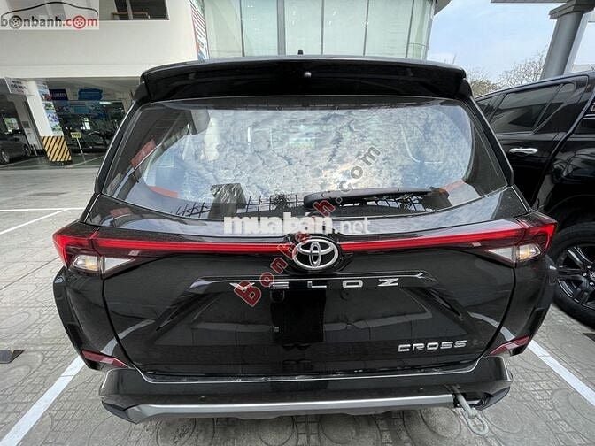GIAO NGAY Toyota Veloz Cross 1.5 CVT 7 chỗ
