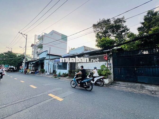 HÀNG CHƯA QUA ĐẦU TƯ, BÁN ĐẤT MẶT TIỀN ĐƯỜNG SỐ 7, XÂY ĐƯỢC 7 TẦNG+HẦM