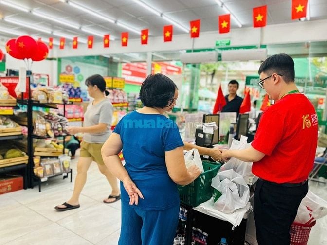Tuyển gấp nhân sự trung tuổi tạp vụ hoặc phụ quầy hàng trong siêu thị
