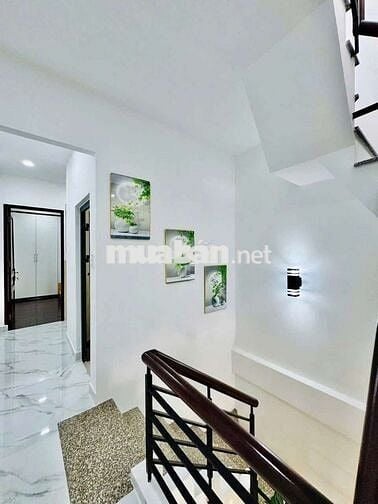 Cho thuê nhà mặt tiền mới sạch sẽ đẹp Gò Vấp
