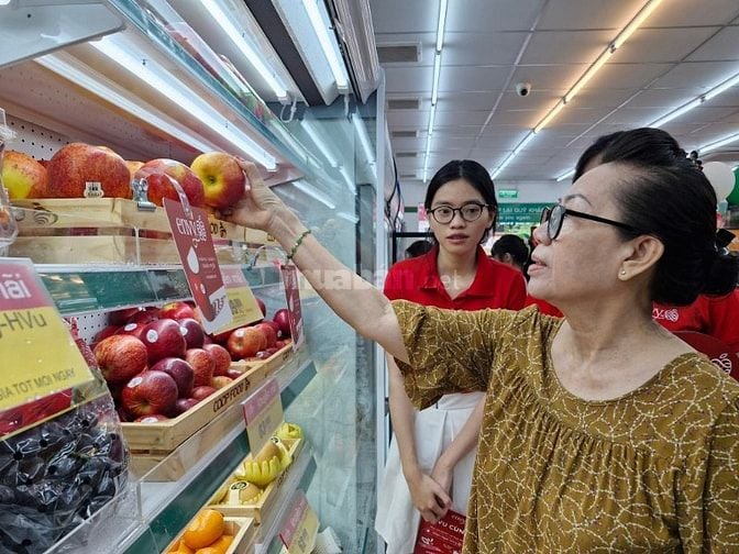 Tuyển gấp nhân sự trung tuổi tạp vụ hoặc phụ quầy hàng trong siêu thị
