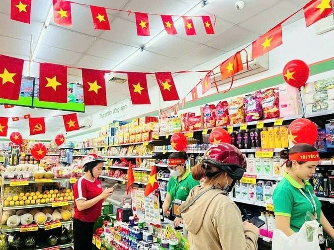 Tuyển gấp nhân sự trung tuổi tạp vụ hoặc phụ quầy hàng trong siêu thị