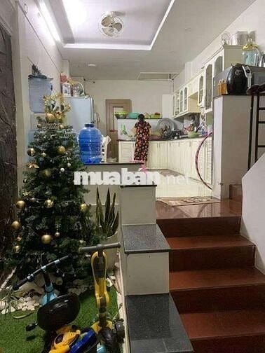 Nhà Mặt Tiền 1 Trệt 3 Lầu 4PN Đường Số Gần Lâm Văn Bền Quận7