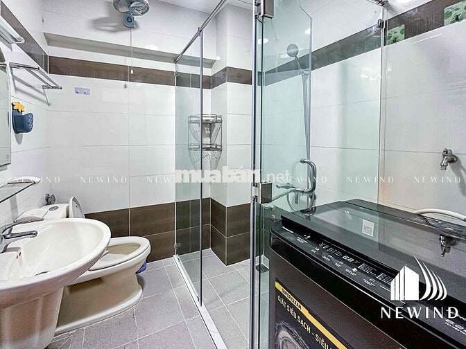 Cho Thuê Căn 1 Phòng Ngủ Rộng 50m2 Có Ban Công Ngay Trung Tâm Quận 7