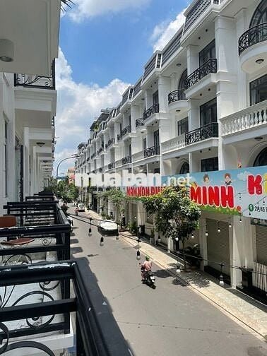 CHO THUÊ NHÀ ĐƯỜNG THOẠI NGỌC HẦU- 6X20M -TRỆT 5 LẦU + MÁY LẠNH + TM