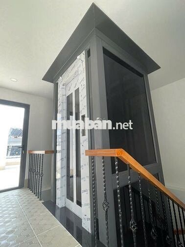CHO THUÊ NHÀ ĐƯỜNG THOẠI NGỌC HẦU- 6X20M -TRỆT 5 LẦU + MÁY LẠNH + TM