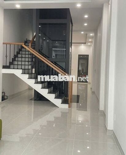 CHO THUÊ NHÀ ĐƯỜNG THOẠI NGỌC HẦU- 6X20M -TRỆT 5 LẦU + MÁY LẠNH + TM