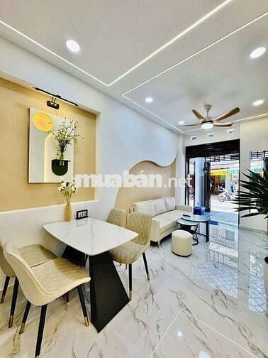 Cho thuê nhà mặt tiền mới sạch sẽ đẹp Gò Vấp
