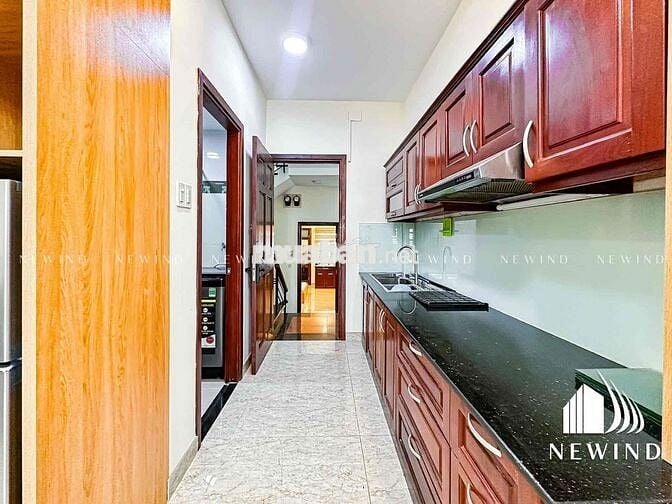 Cho Thuê Căn 1 Phòng Ngủ Rộng 50m2 Có Ban Công Ngay Trung Tâm Quận 7