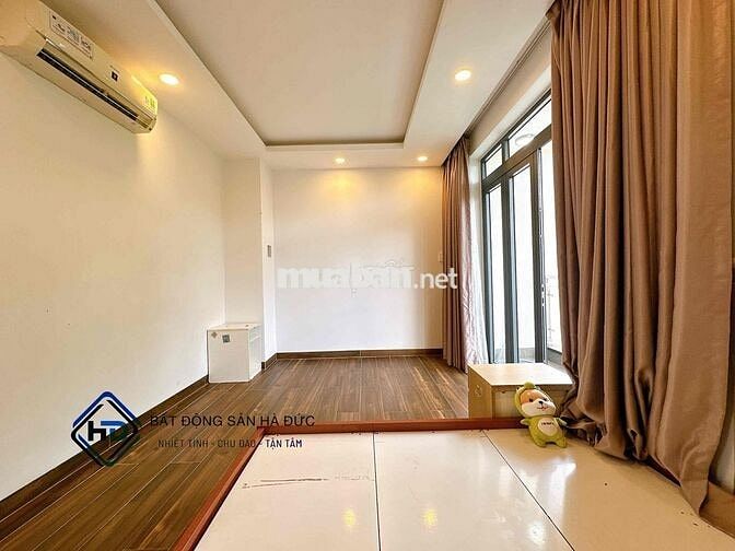 Biệt thự sân vườn 10x20 có nội thất gần UBND Quận 12
