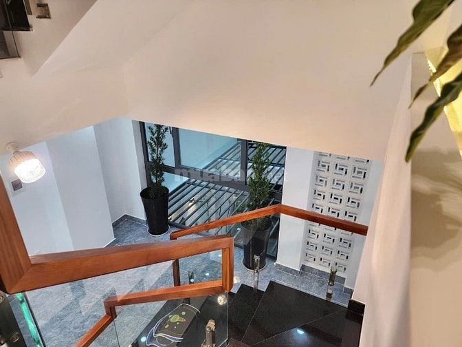 Bán nhà phố sân vườn,hẻm xe tải,5 tầng,thiết kế đẹp,tinh tế sang trọng