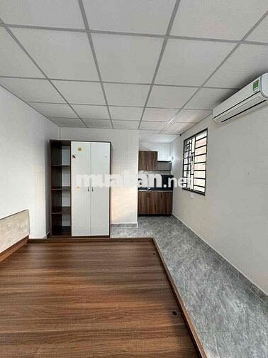 CHO THUÊ SIÊU PHẨM PHÒNG KHÔNG CÓ GÁC MỚI XÂY BAN CÔNG FULL NỘI THẤT
