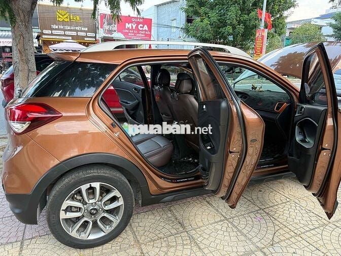 Hyundai i20 2015 1.4 AT - 66000 km