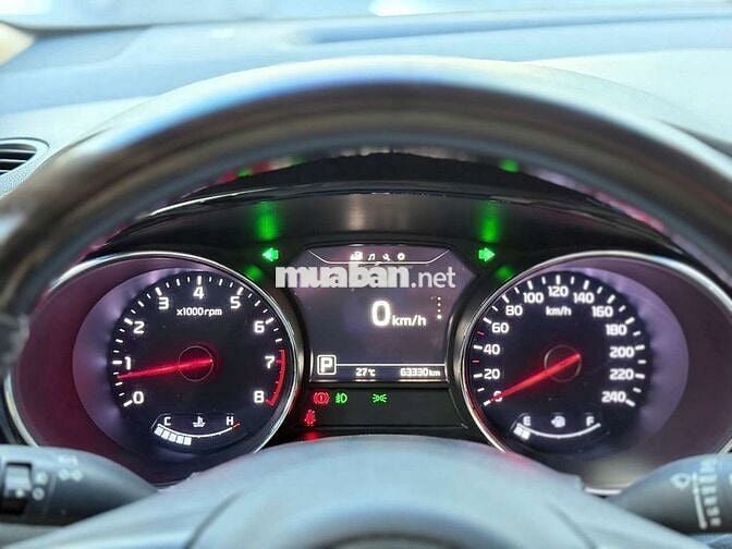 Kia Sedona 2015 3.3L GAT,máy xăng,màu đen,63.000km