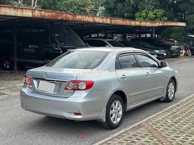 Toyota Corolla Altis 2014 1.8G AT - 120000 km