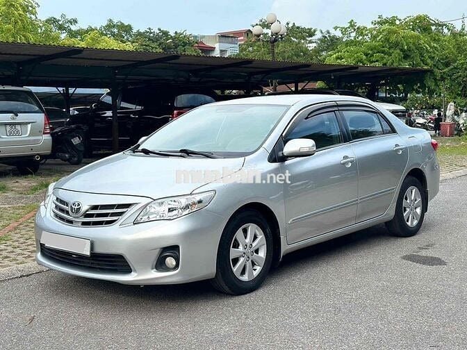 Toyota Corolla Altis 2014 1.8G AT - 120000 km